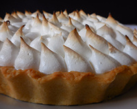 Torta de doce de banana e creme de coco