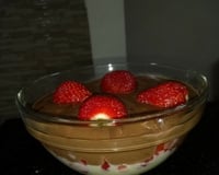 Doce sedução morango e chocolate meio amargo