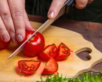 Camilo Echeverri, médico: "Coma um tomate por dia e você verá todas as mudanças que ocorrerão em seu corpo"