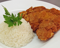 Bife à milanesa mais crocante e menos gorduroso: TudoGostoso revela truque de adicionar duas gotas desse ingrediente aos ovos na hora de empanar