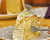 Se você gosta de bolo de limão, precisa conhecer essa receita do TudoGostoso que fica pronto rapidinho