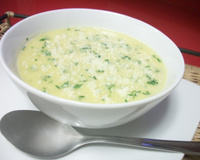 Sopa cremosa de milho verde