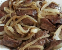 Aperitivo de fígado de galinha