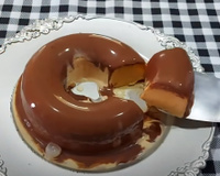 Isso não é sobremesa, é um abraço gelado em dias quentes: pudim de sorvete de doce de leite