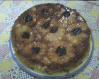 Bolo fácil de abacaxi caramelizado