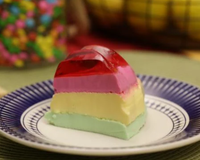 Essa gelatina cremosa é a receita oficial de Ano-Novo na minha casa: todos os meus amigos pedem a receita!