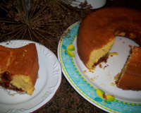 Bolo de fubá com goiabada
