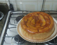 Bolo de banana caramelada