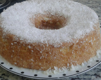 Bolo de coco gelado