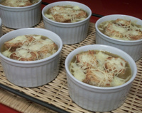Sopa de cebola gratinada