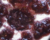 Flan de coco com calda de morango