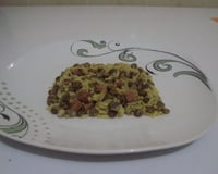 Arroz com lentilha e linguiça na panela de pressão
