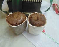 Bolo de chocolate na caneca