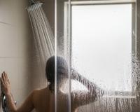 5 motivos para repensar o banho quente em dias frios