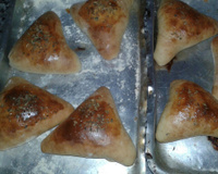 Massa para pizza, esfiha, joelho e outros salgados assados