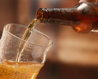 Cerveja dá fome ou tira o apetite? Descubra agora!