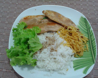 Filé de frango grelhado ao molho shoyu