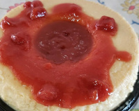 Pudim de queijo com calda de goiabada cascão