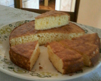 Bolo de queijo com milharina