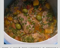 Bife a rolê com linguiça e cenoura