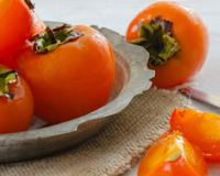 Benefícios do caqui: o que acontece com o seu corpo ao ingerir a fruta todos os dias? Engorda muito mesmo?