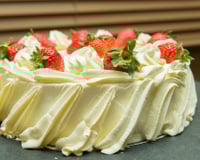 Bolo de morango ótimo para aniversário