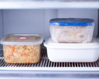 3 truques para evitar que os potes de comida congelada rachem