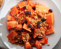 Tem o costume de comer mamão todo dia no café da manhã? Então você precisa saber qual o melhor para isso!