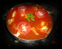 Omelete com arroz feito na frigideira