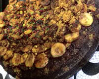 Bolo integral de banana com castanha, nozes e passas