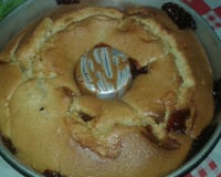 Bolo de fubá com goiabada fácil