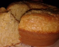 Bolo de vitamilho com coco