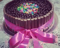 Bolo de Chocolate KIT KAT