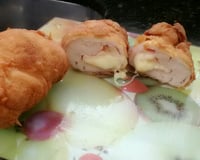 Filé de frango recheado e empanado