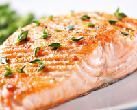 Disse adeus à frigideira e retomei os costumes antigos quando descobri que o peixe fica muito mais gostoso e muito mais saudável se feito assim