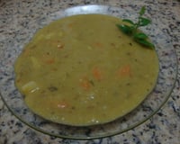 Sopa de ervilha vegetariana