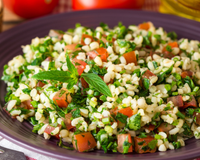 Nem salada de maionese, nem arroz natalino: tabule refrescante é o acompanhamento que não pode faltar no Natal da minha família