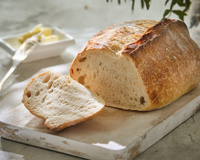 Pão de queijo proteico não leva fermento (mas cresce!) e tem ingrediente surpreendente