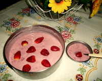 Geladinho cremoso de morango