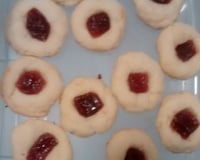 Biscoitinho amanteigado com goiabada