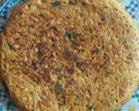 Torta de sardinha com macarrão fácil