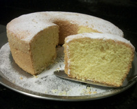 Bolo de fubá com gengibre