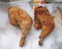 Coxa e sobrecoxa crocantes com arroz branco