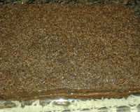 Pão de ló de chocolate com recheio e cobertura