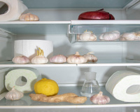 Não parecia fazer sentido, mas colocar um rolo de papel higiênico na geladeira realmente funciona e aqui está por que é um dos melhores truques