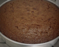 Bolo de chocolate tipo brownie