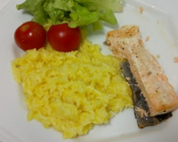 Risoto de laranja com salmão
