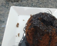 Bolo simples de caneca de micro-ondas