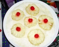 Bolo abacaxi de forma