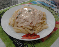 Macarrão ao molho de atum - rápido e saboroso